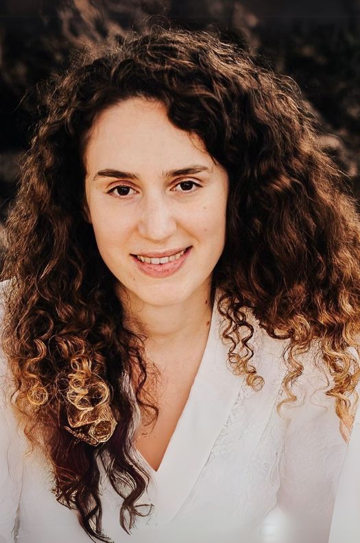 שני דאבוש - מדריכת הכנה לידה כמסע ומנחת עלמא עיבוד לידה מרפא
